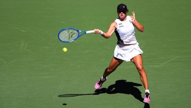 Με-το…-δεξί-στο-us-open-η-Σφιόντεκ