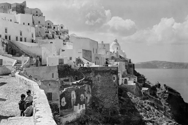 Η-Σαντορίνη-πριν-από-τον-σεισμό-του-1956-–-Εικόνες-ενός-“ξεχασμένου”-τόπου