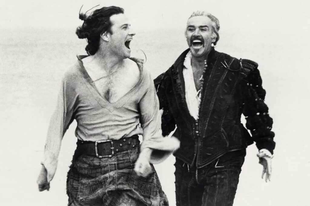 highlander:-Ράσελ-Κρόου-όπως-Σον-Κόνερι,-Χένρι-Κάβιλ-όπως-Κρίστοφερ-Λαμπέρ-στην-επιστροφή-του-απέθαντου-ήρωα
