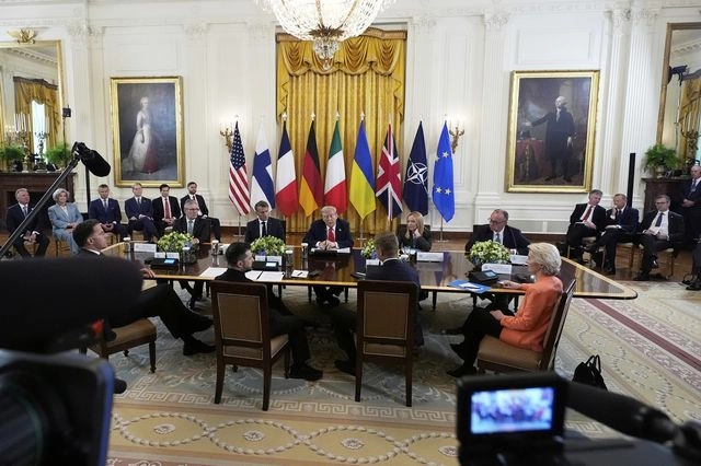 Η-αλήθεια-για-τη-φωτογραφία-των-Ευρωπαίων-ηγετών-που-έγινε-viral
